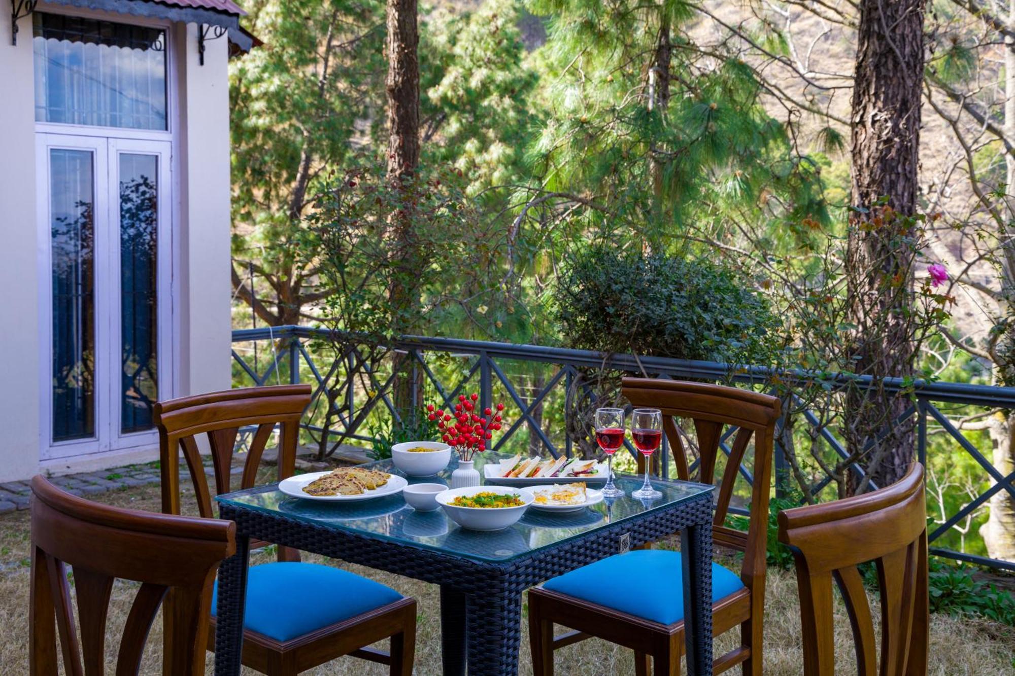 Alaya Stays Mehar Villa - 3 Bhk With Garden & Scenic Views Kasauli Exterior foto
