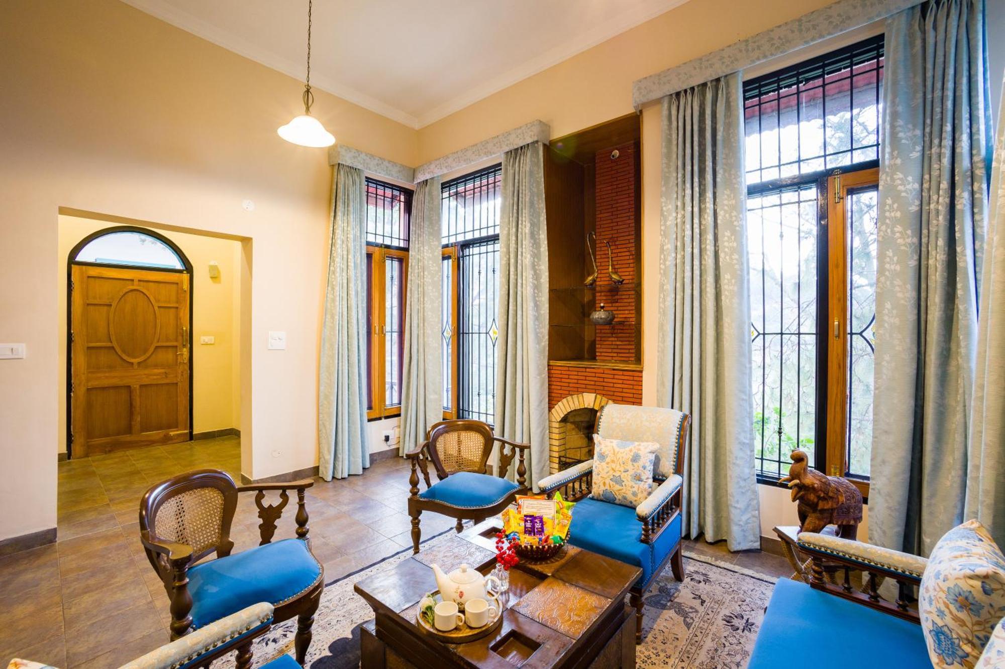 Alaya Stays Mehar Villa - 3 Bhk With Garden & Scenic Views Kasauli Exterior foto